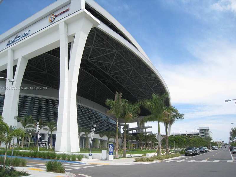 Shops at Marlins Park