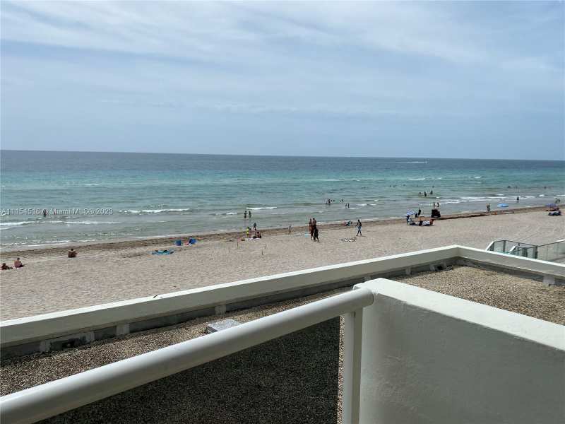 3725 S Ocean Dr # 301, Hollywood FL 33019
