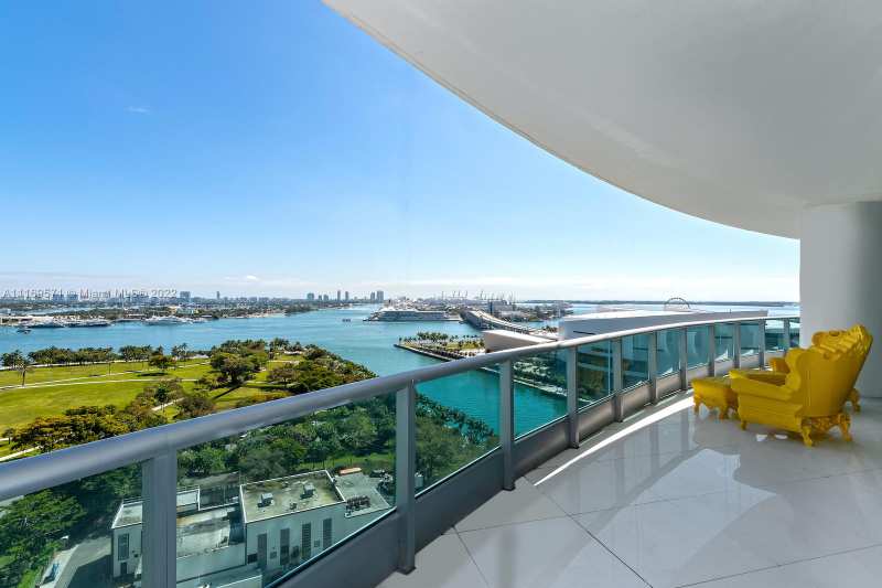 900 Biscayne Blvd # 2006, Miami FL 33132