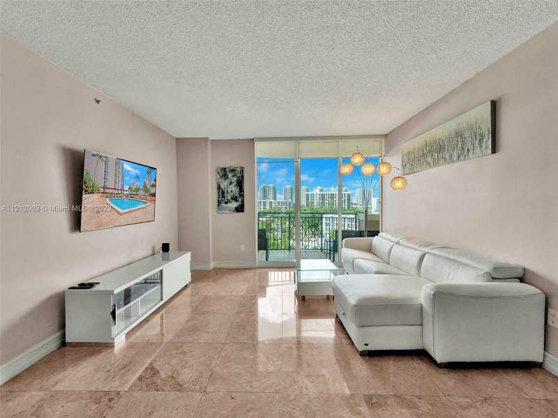 17555 Atlantic Blvd # 806, Sunny Isles Beach FL 33160