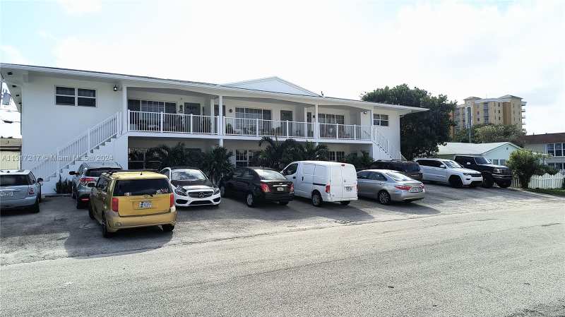 3212 NE 10th St, Pompano Beach FL 33062