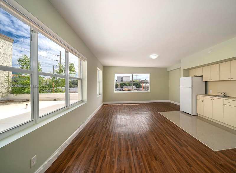 804 NW 21st Ter, Miami FL 33127