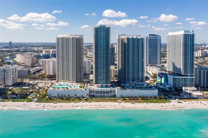1830 S Ocean Dr, Hallandale Beach FL 33009