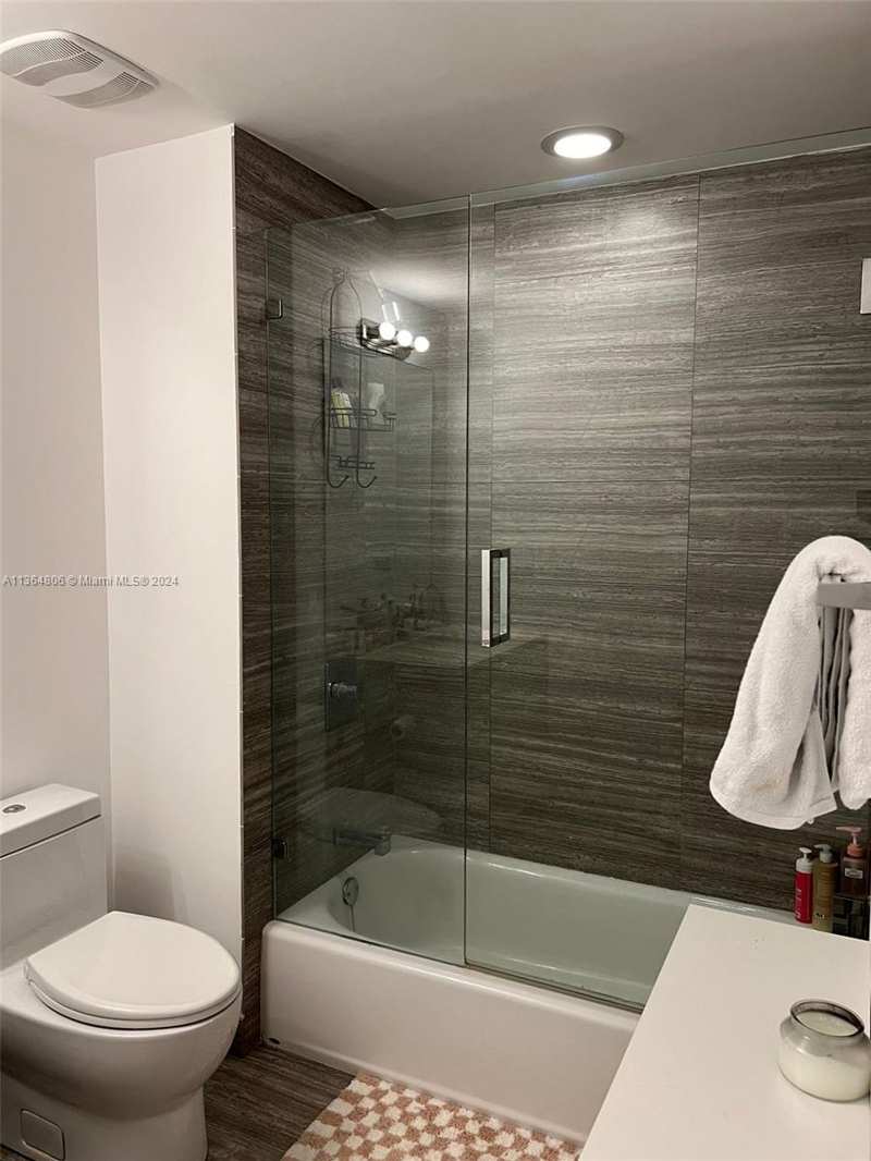 1010 Brickell Ave # 2010, Miami FL 33131