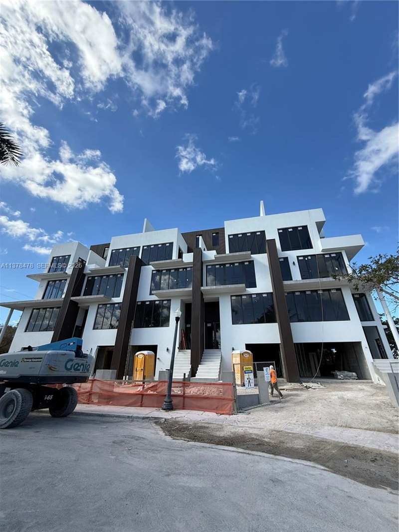 7300 Trouville Esplanade # 3, Miami Beach FL 33141