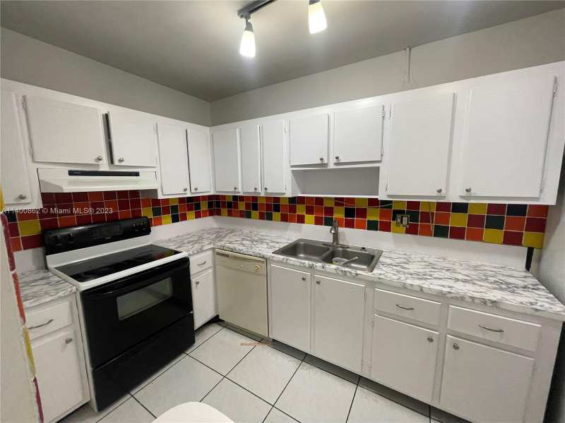 1420 Atlantic Shores Blvd # 326, Hallandale Beach FL 33009