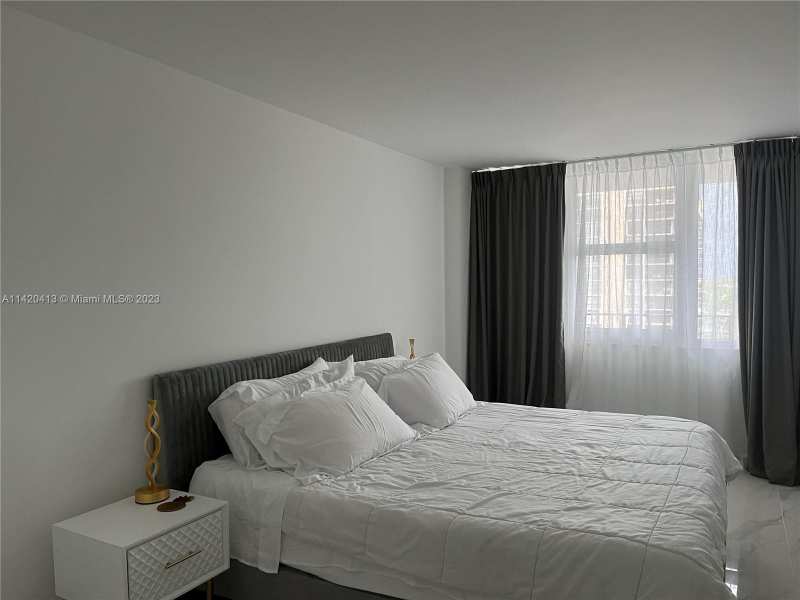 2030 S Ocean Dr # 1602, Hallandale Beach FL 33009