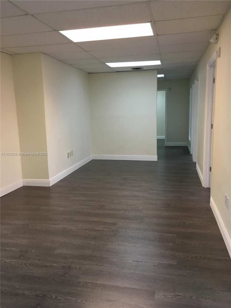 4995 NW 72nd Ave # 307, Miami FL 33166