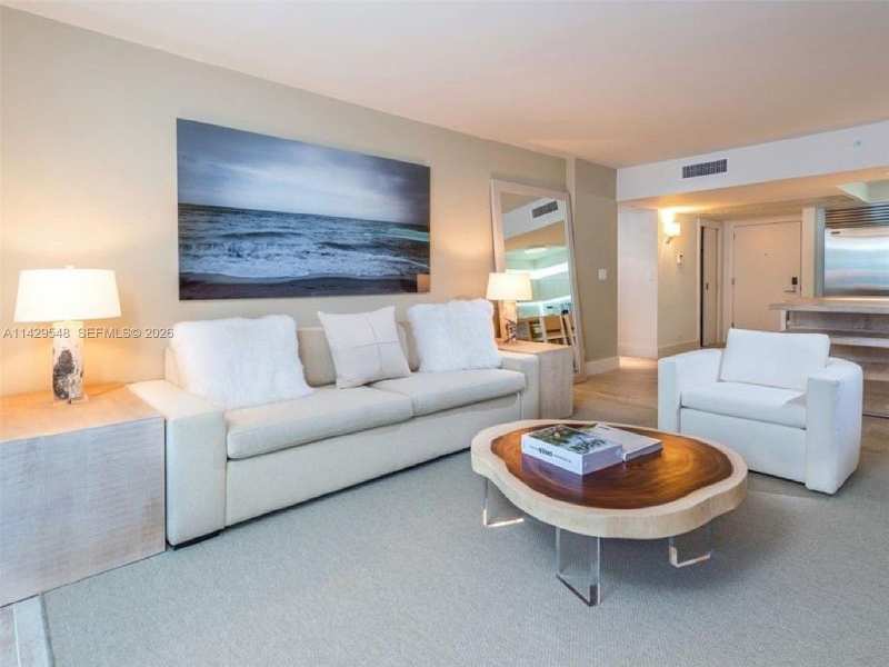 102 24th St # 1006, Miami Beach FL 33139