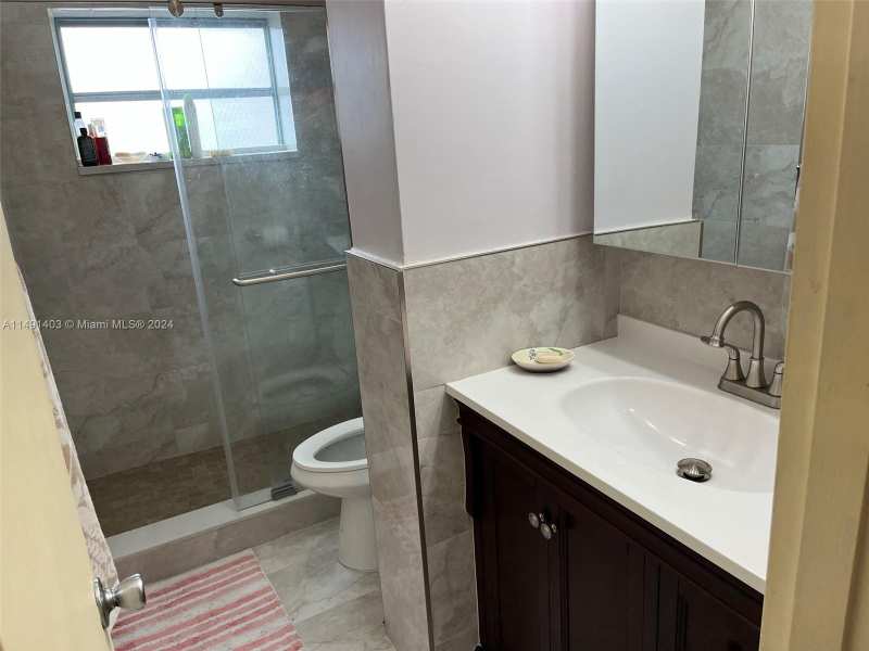 181 NE 14th Ave # 22B, Hallandale Beach FL 33009