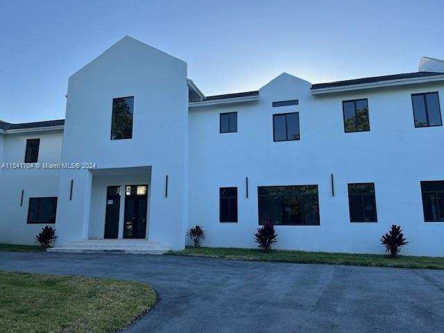 5455 SW 60 CT, Miami FL 33155