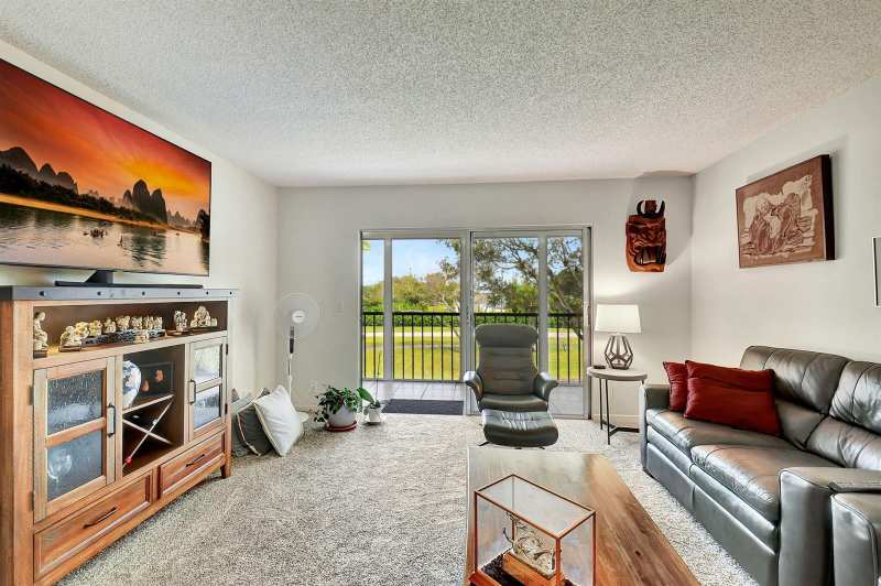 7185 Huntington Lane # 301, Delray Beach FL 33446