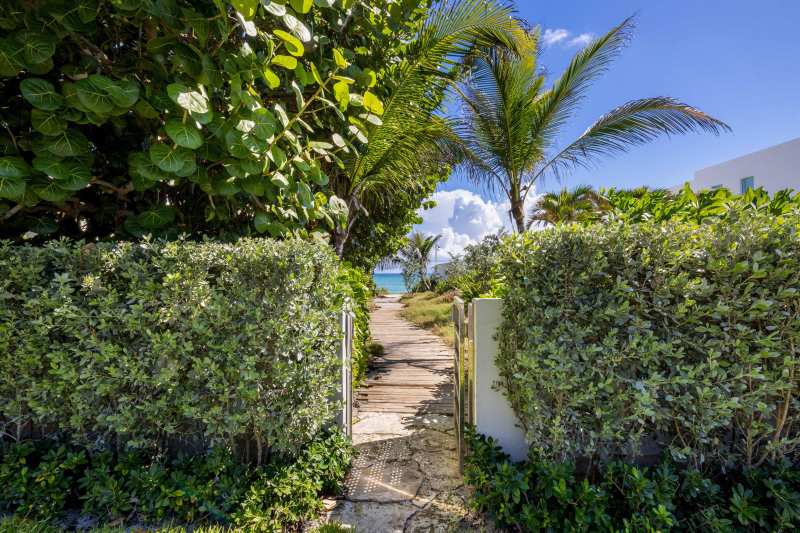 1048 S Ocean Boulevard, Palm Beach FL 33480