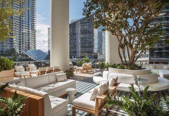 801 S Miami Ave # 3009, Miami FL 33130