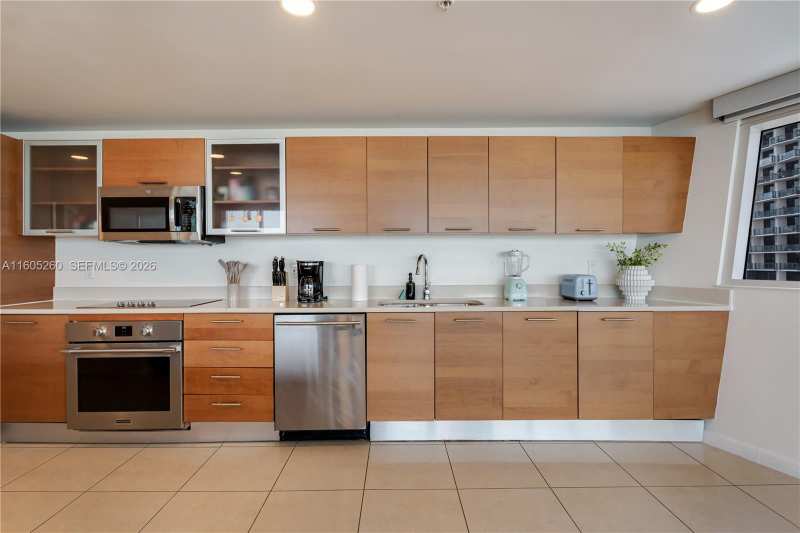 3250 NE 1st Ave # 715, Miami FL 33137