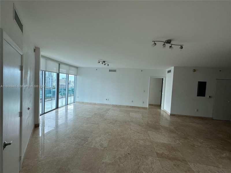 350 S Miami Ave # 2302, Miami FL 33130