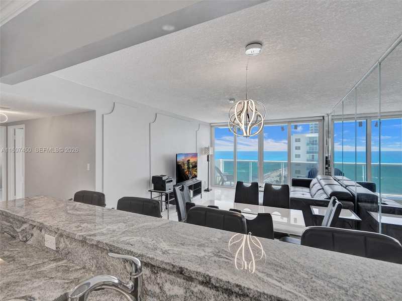 3725 S OCEAN DR # 1506, Hollywood FL 33019