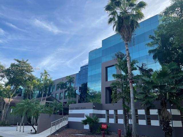 Grove Forest Plaza