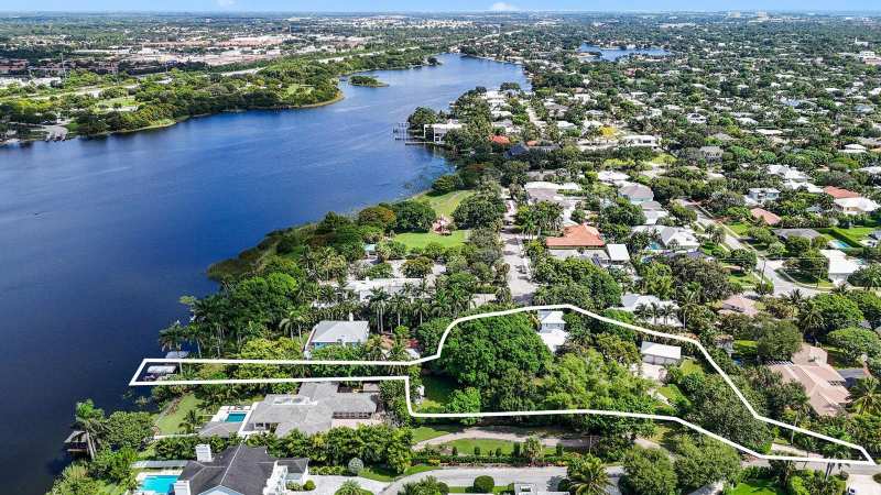920 Hibiscus Lane, Delray Beach FL 33444