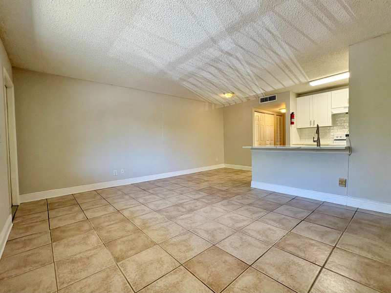 1830 W Meadows Circle # 1830, Boynton Beach FL 33436