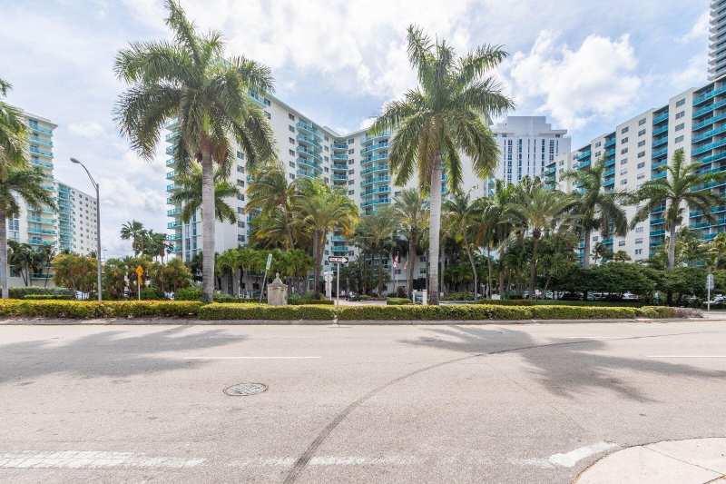 3901 S Ocean Drive # 14c, Hollywood FL 33019