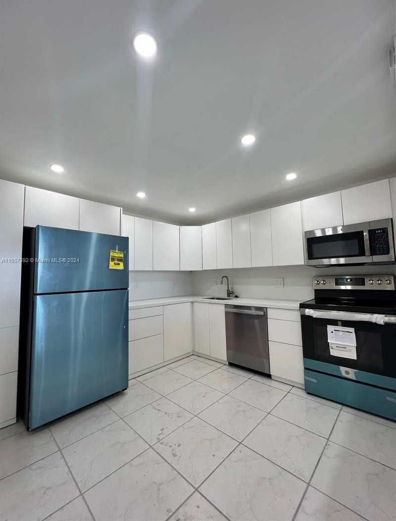 13499 Biscayne Blvd # 1405, North Miami FL 33181