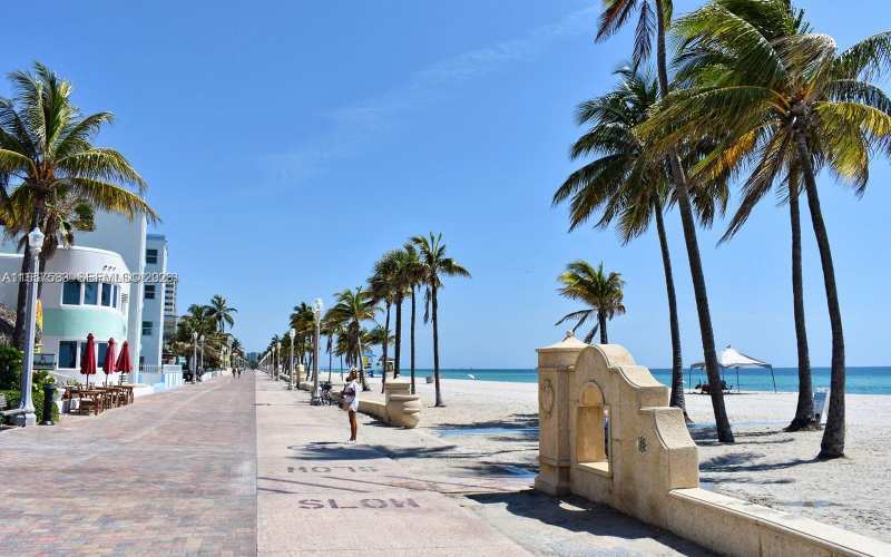 3801 S Ocean Dr # 12M, Hollywood FL 33019