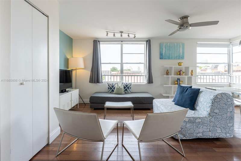 420 15th St # 307, Miami Beach FL 33139