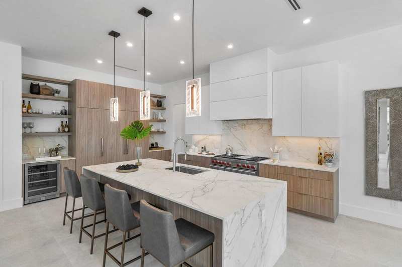 2737 NE 18th Street, Fort Lauderdale FL 33305