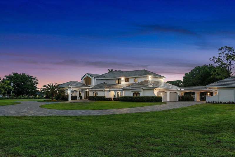 21677 El Bosque Way, Boca Raton FL 33428
