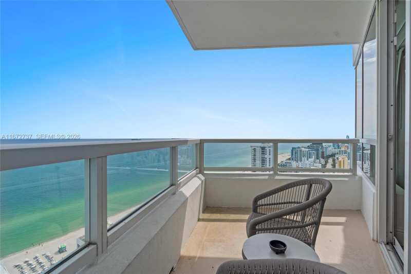 4401 Collins Ave, Miami Beach FL 33140