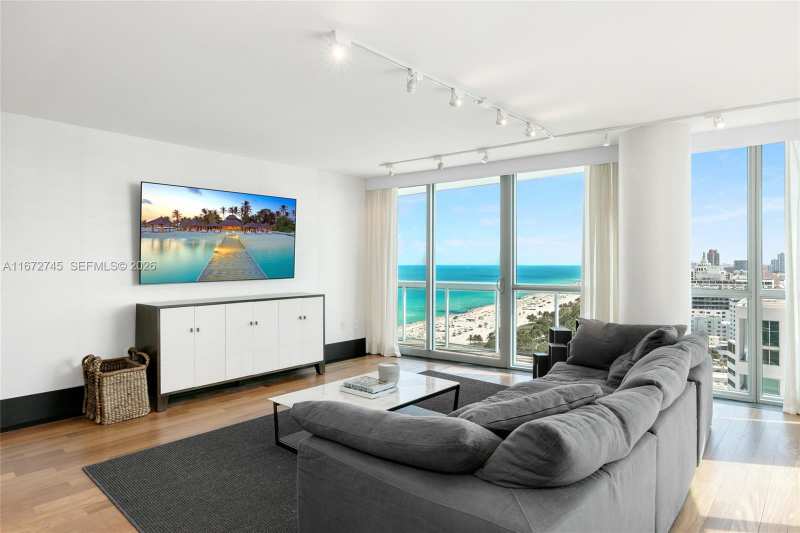 101 20th St # 2706, Miami Beach FL 33139