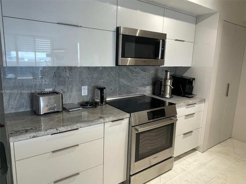 1830 S Ocean Dr # 2604, Hallandale Beach FL 33009