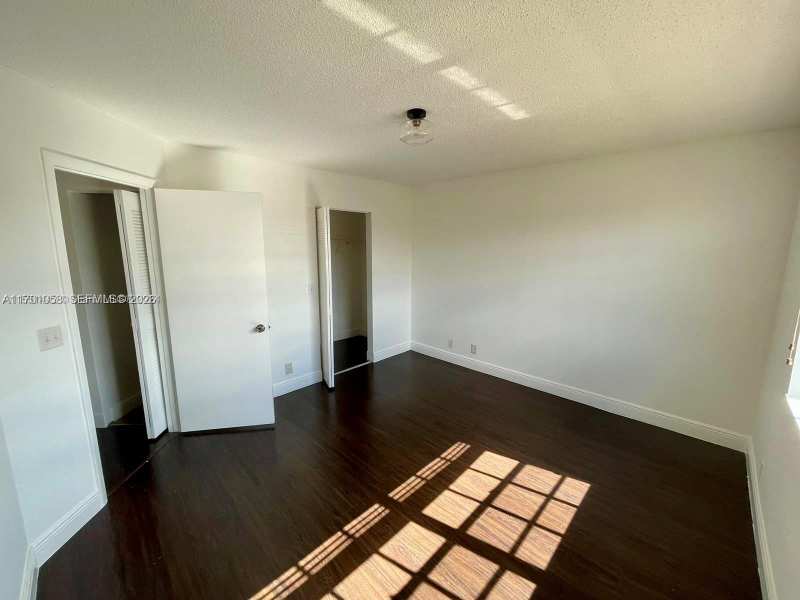 333 SW 86th Ave # 201, Pembroke Pines FL 33025