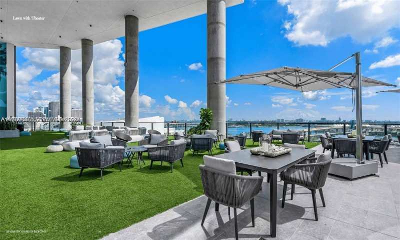398 NE 5th St # 3010, Miami FL 33132