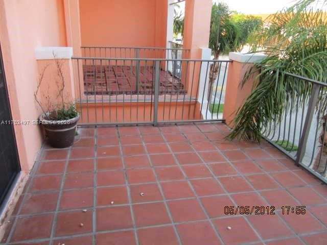 20820 San Simeon Way # G, Miami FL 33179