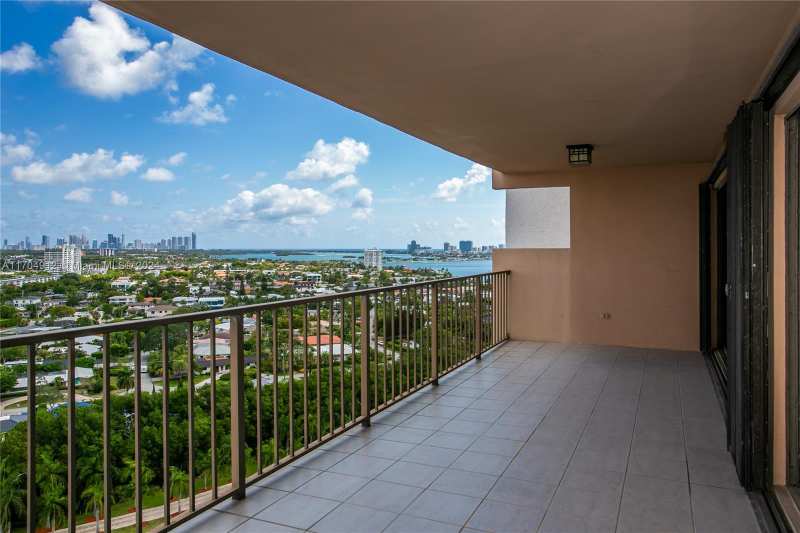 1800 NE 114th St # 1911, Miami FL 33181
