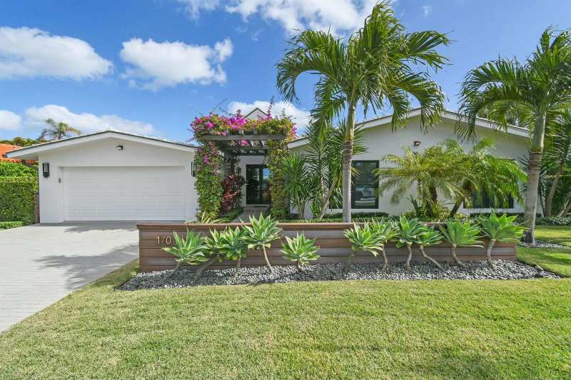 170 Beacon Lane, Jupiter Inlet Colony FL 33469