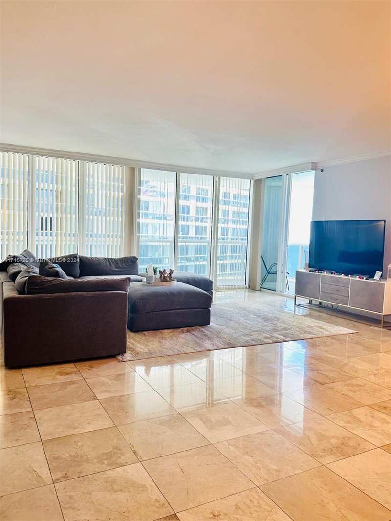 1850 S Ocean Dr # 3310, Hallandale Beach FL 33009