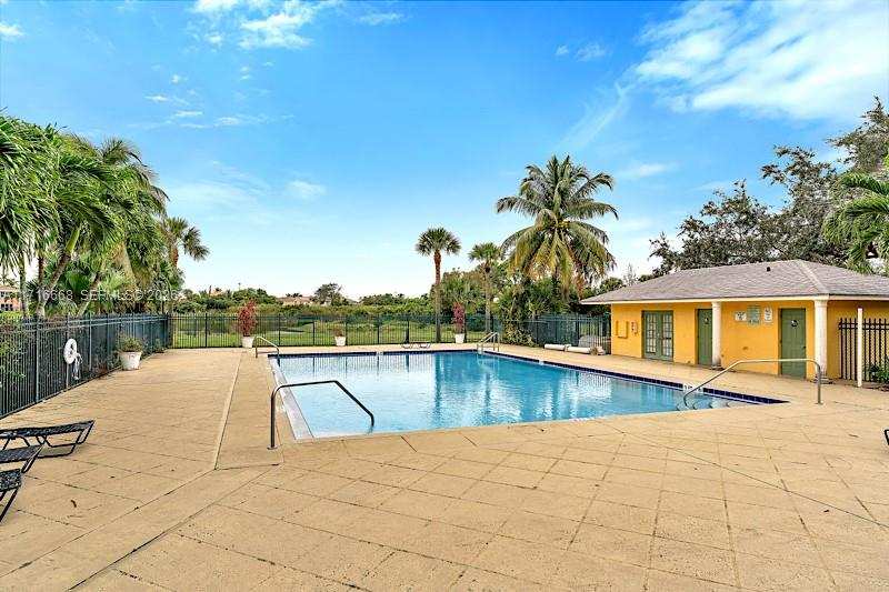 1727 W Meadows Cir W # 1727, Boynton Beach FL 33436