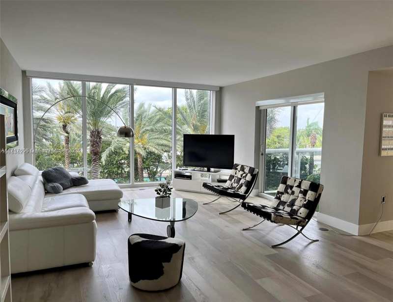 10275 Collins Ave # 331, Bal Harbour FL 33154