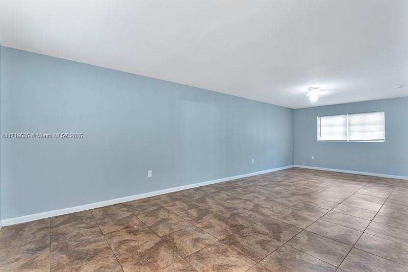 12890 NE 8th Ave # 103, North Miami FL 33161