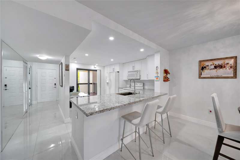 3521 Environ Boulevard # B410, Lauderhill FL 33319