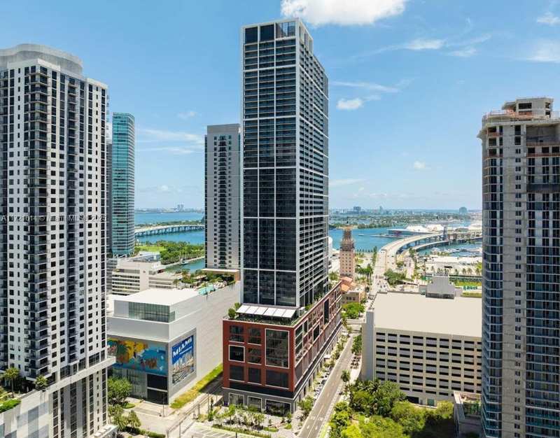 159 NE 6 # 3912, Miami FL 33132