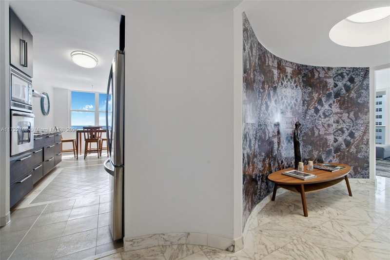 2751 S Ocean Dr # 505N, Hollywood FL 33019