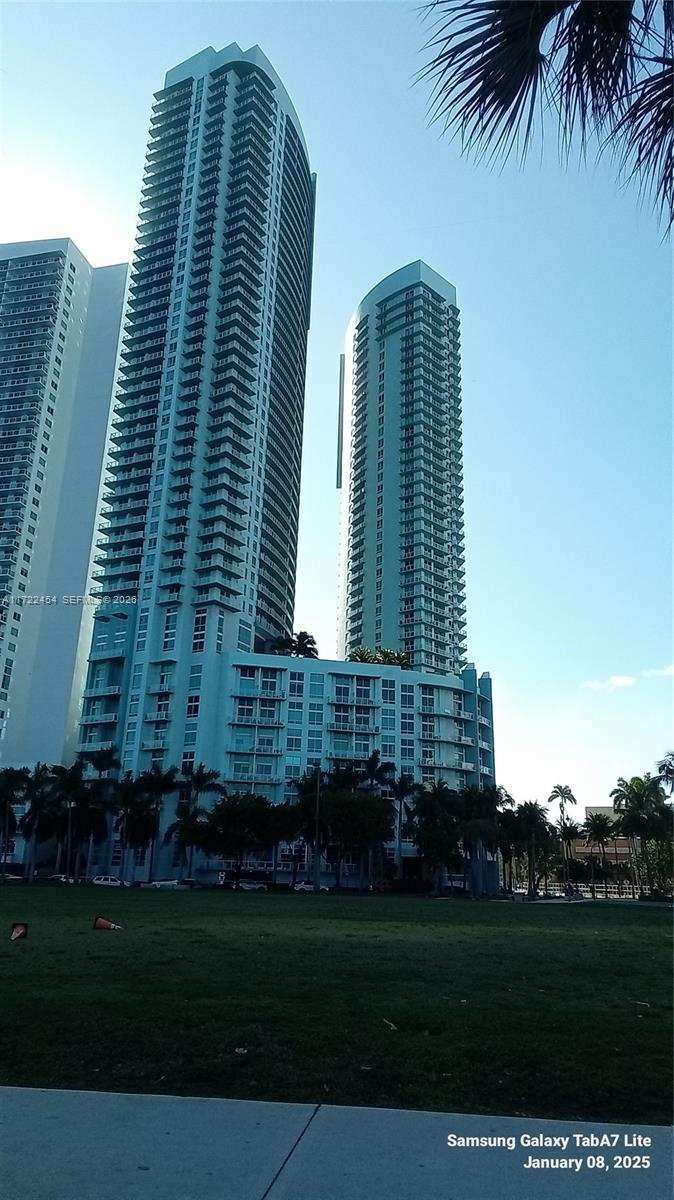 1900 Bayshore Dr # 3518, Miami FL 33132