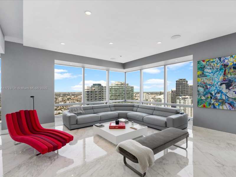 1425 Brickell Ave, Miami FL 33131