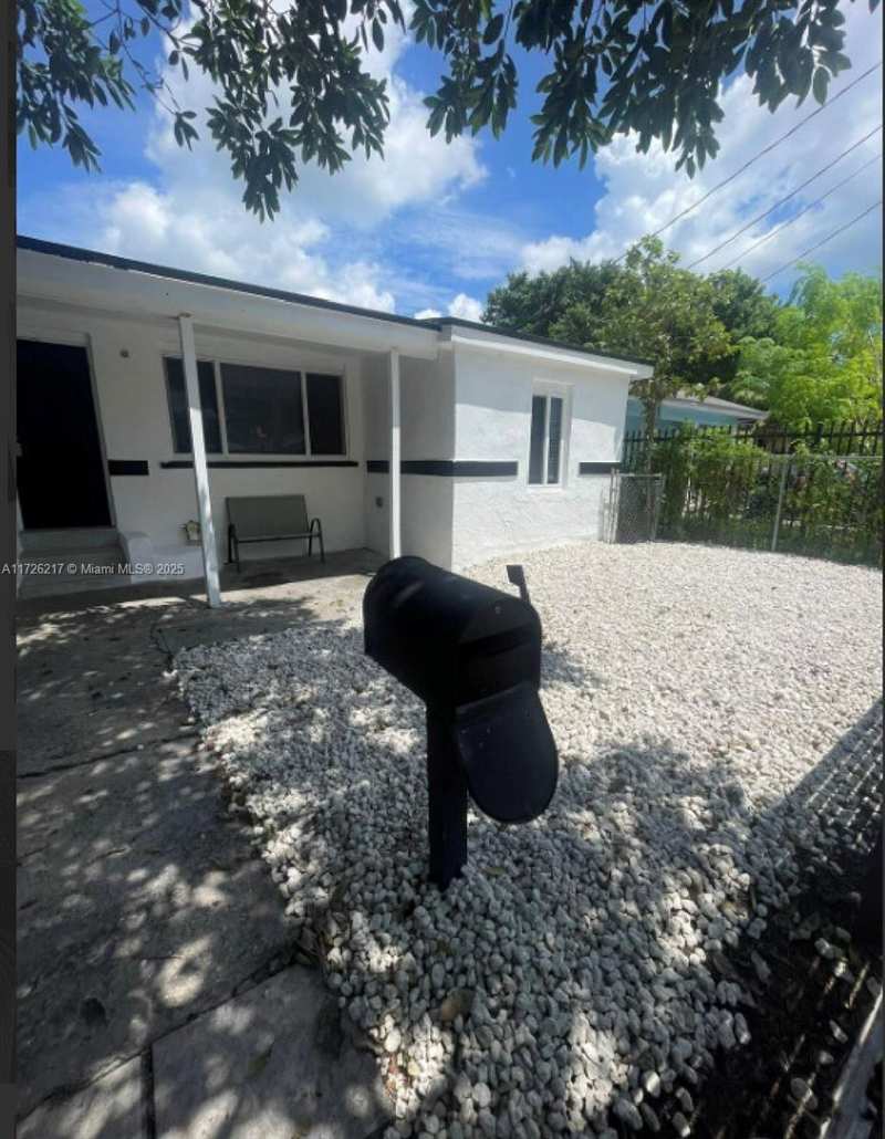 1741 NW 68th Ter, Miami FL 33147