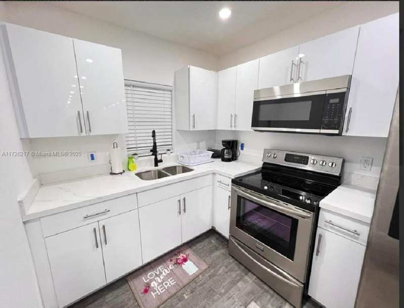 1741 NW 68th Ter, Miami FL 33147