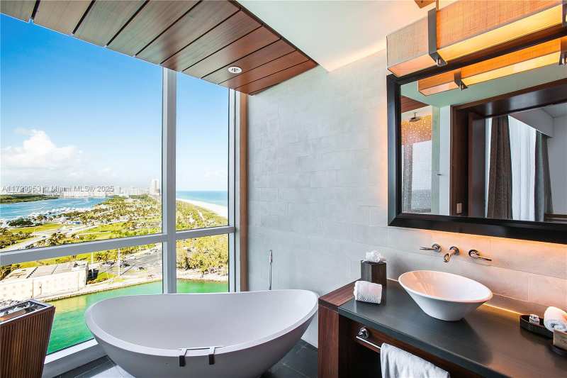 10295 Collins Ave # 1612, Bal Harbour FL 33154